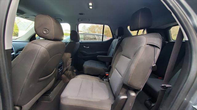 2021 chevrolet traverse lt cloth