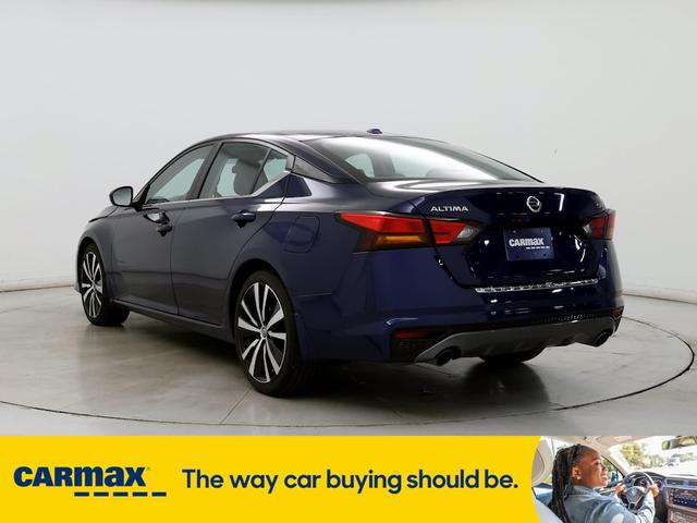 2022 nissan altima sr