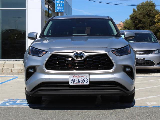 2022 toyota highlander le