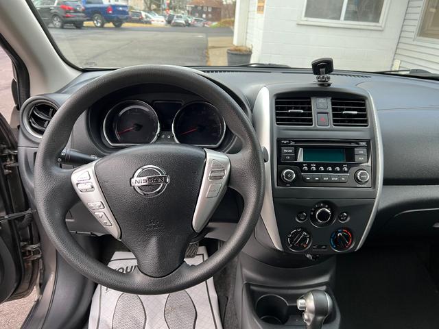 2015 nissan versa 1.6 sv