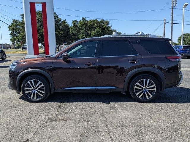 2022 nissan pathfinder platinum 2wd