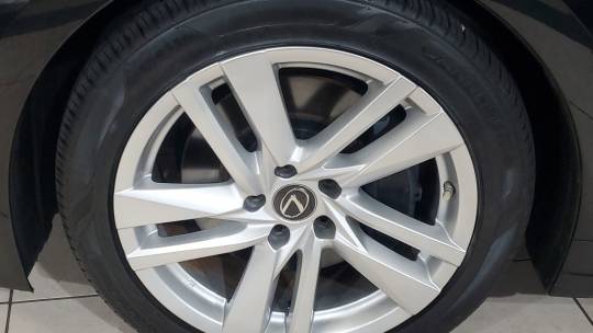 2022 Lexus IS