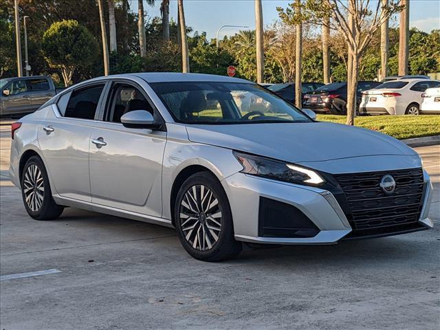 2023 nissan altima 2.5 sv