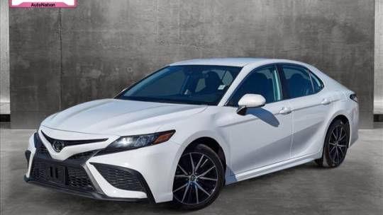 2021 toyota camry se