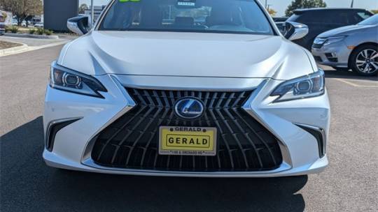 2022 lexus es 300h base