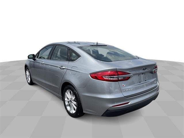 2020 ford fusion se