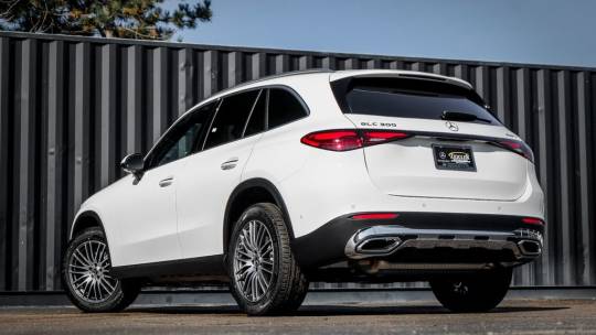 2025 Mercedes-Benz GLC