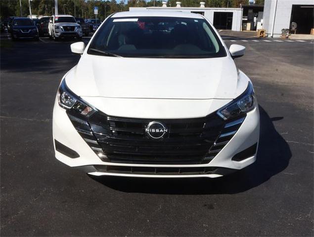 2024 nissan versa 1.6 sv