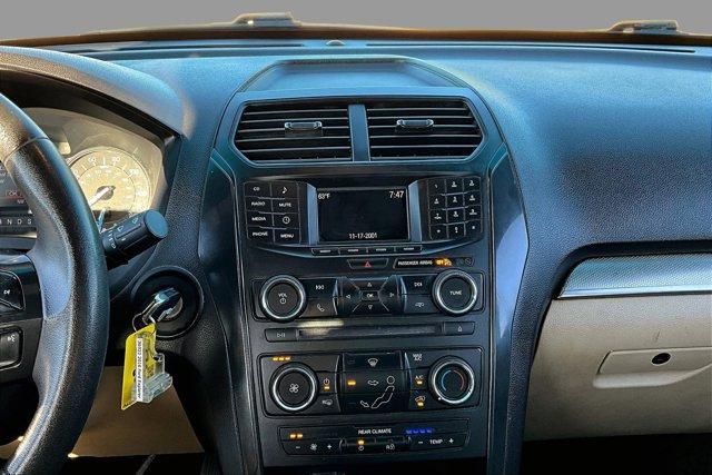 2016 ford explorer base