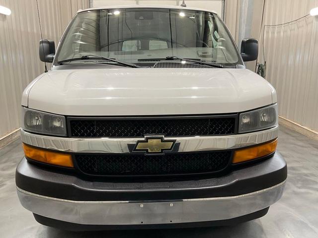 2020 chevrolet express 3500 lt