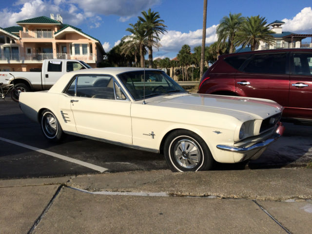 unique, 1 family owner, original/preserved, factory ac, 82k original miles