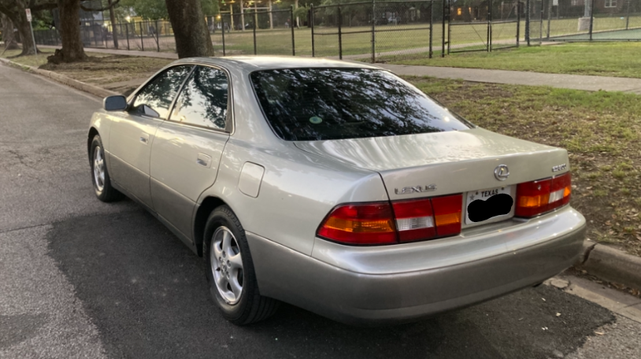 1998 lexus es 300 base