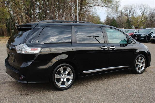 2013 toyota sienna se