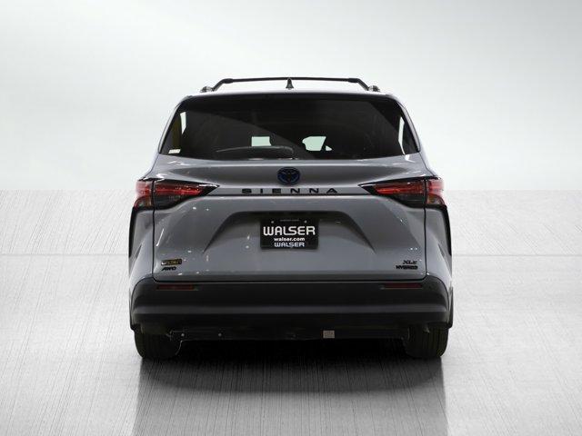 2022 toyota sienna xle woodland edition