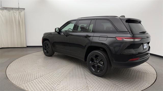 2022 jeep grand cherokee altitude 4x4