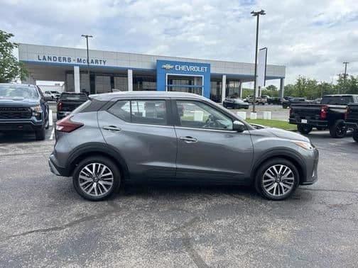 2021 nissan kicks sv in huntsville, alabama