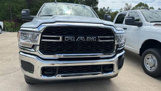 new 2024 ram 2500 tradesman crew cab 6'4" box 4wd