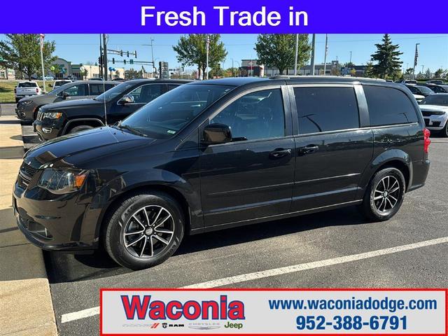 2017 dodge grand caravan gt