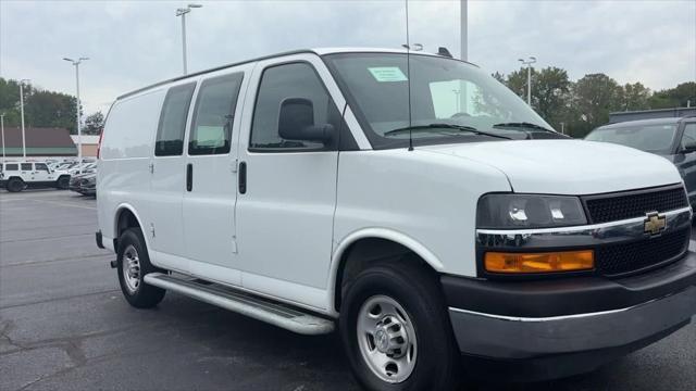 2022 chevrolet express 2500 work van