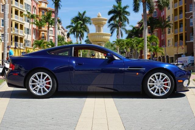 2005 aston martin v12 vanquish base