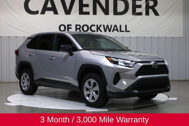 2024 toyota rav4 le