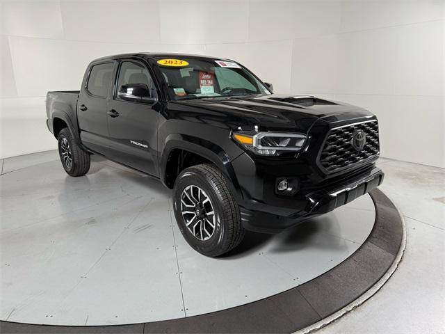 2023 toyota tacoma trd sport