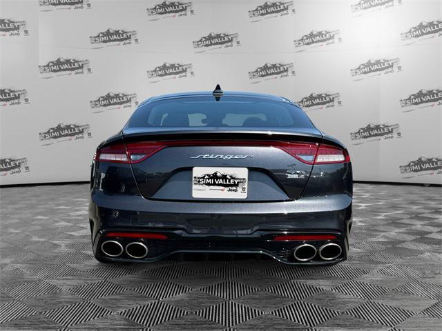 2022 kia stinger gt-line
