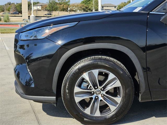 2024 toyota highlander xle