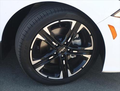 2022 kia k5