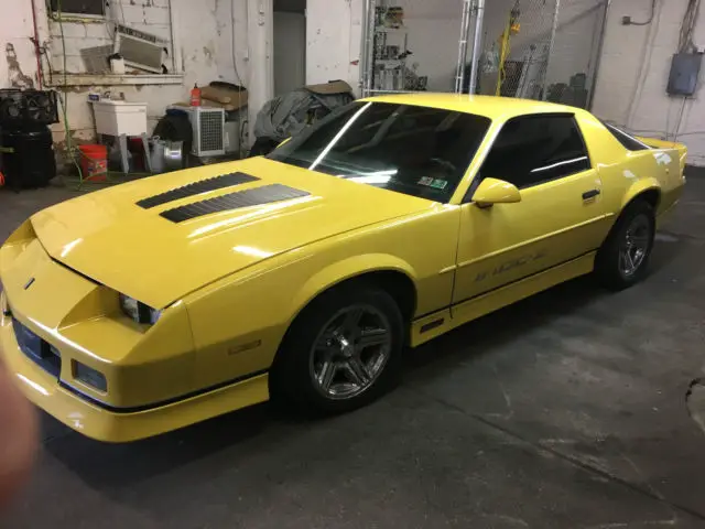 1987 chevrolet camaro z28 iroc-z coupe 2-door 5.7l 5speed