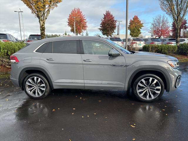 2022 volkswagen atlas cross sport 3.6l v6 sel premium r-line