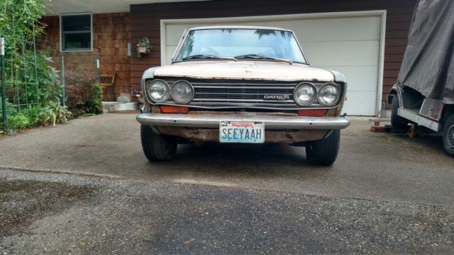 used car 71 datsun 510 2dr - 35 yr project car w/numerous spares, manuals, etc