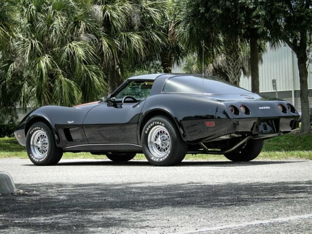 1979 chevrolet corvette t-top 9,674 miles black 2d : 2 door hard top turbo 350