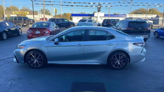 2024 toyota camry se