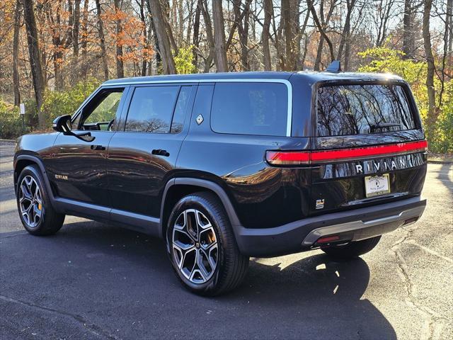 2022 rivian r1s launch edition