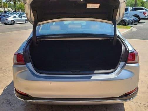 2024 lexus es 300h ultra luxury in jacksonville, florida