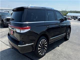 2023 Lincoln Navigator black label