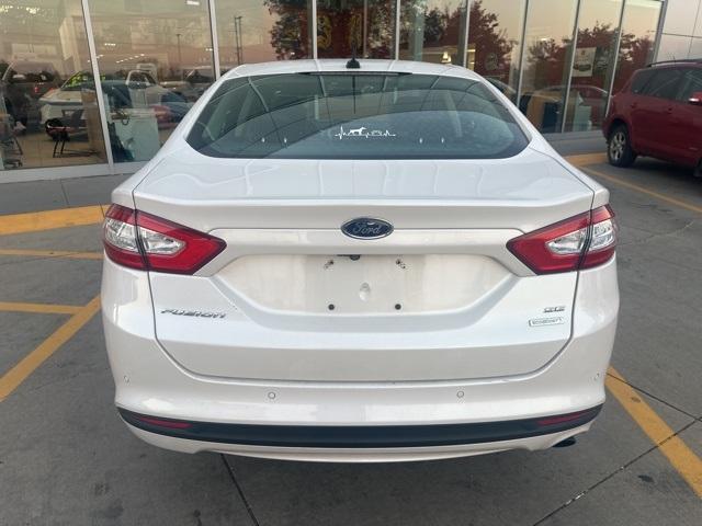2015 ford fusion se