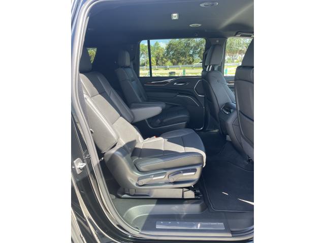 2022 cadillac escalade esv luxury