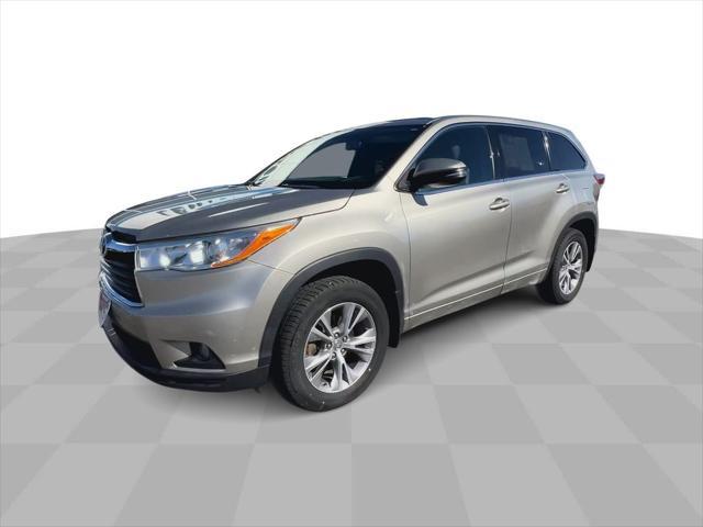 2014 toyota highlander le plus