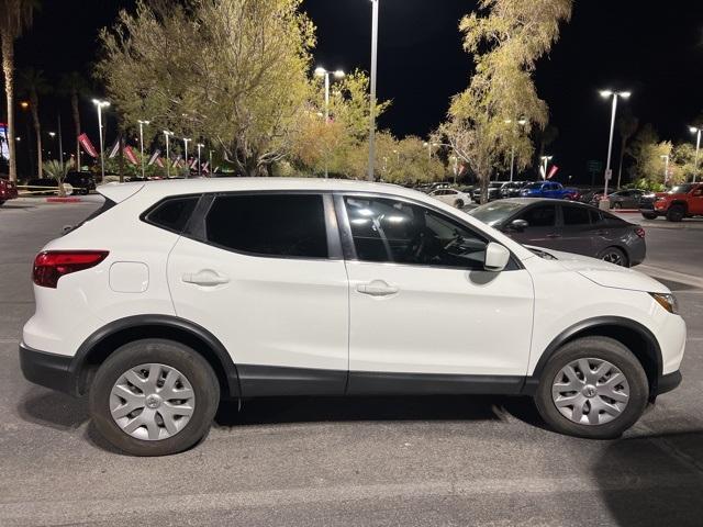2018 nissan rogue sport s