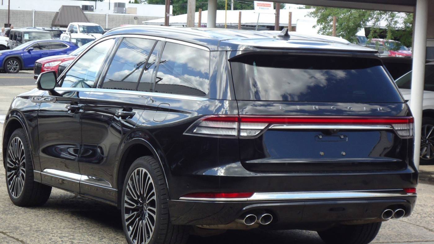 2021 lincoln aviator black label