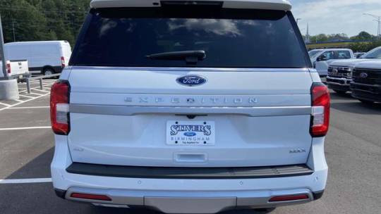 new 2024 ford expedition max xlt rwd