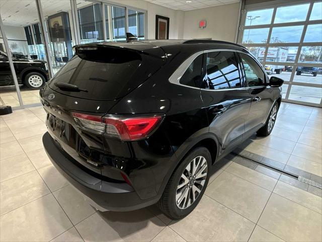 2021 ford escape titanium