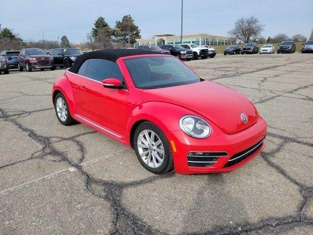 2018 volkswagen beetle 2.0t s in rochester, michigan