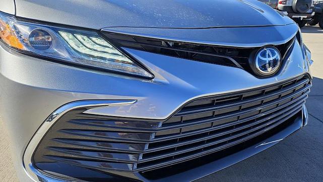 2024 toyota camry hybrid xle