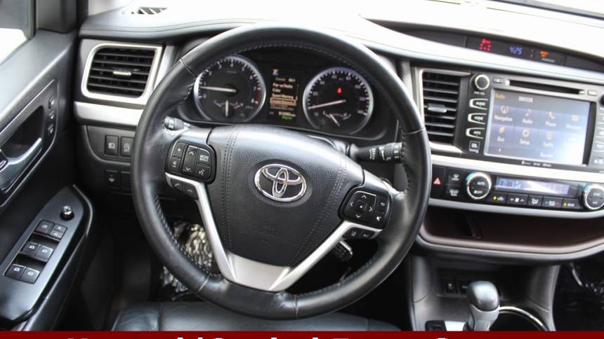 2018 toyota highlander limited