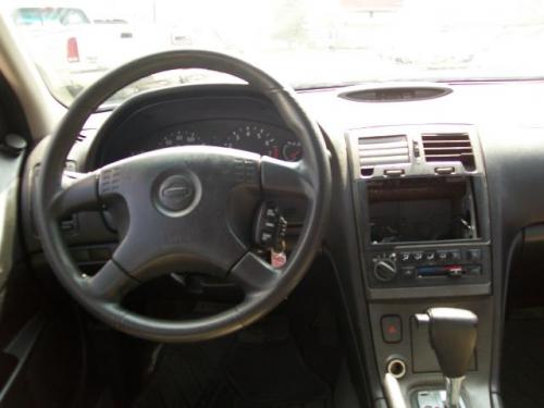 2000 nissan maxima gle in illinois