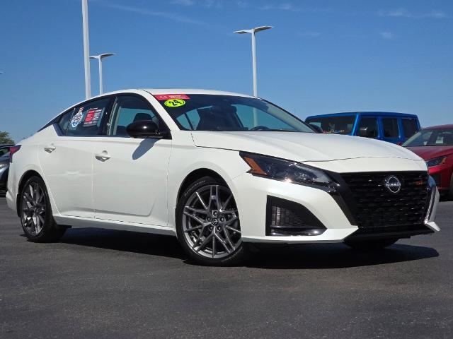 2024 nissan altima 2.0 sr