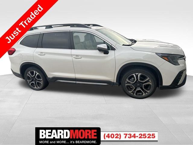 2023 subaru ascent limited 8-passenger